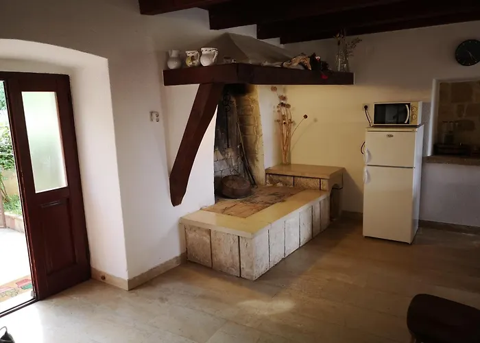 Holiday House Catela